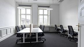 room-https://storage.googleapis.com/yta-storage/file_uploads/image/serviced_office_room/2020-11-16/Torsgatan%2026%20-%20Kontor%2026.jpg-0