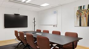 room-https://storage.googleapis.com/yta-storage/file_uploads/image/serviced_office_room/2023-11-07/LC7A4685.jpg-2
