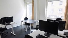 room-https://storage.googleapis.com/yta-storage/file_uploads/image/serviced_office_room/2025-06-12/PyMYTyKg.jpeg-0