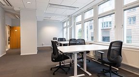 room-https://storage.googleapis.com/yta-storage/file_uploads/image/serviced_office_room/2025-06-26/4009-2.jpg-0
