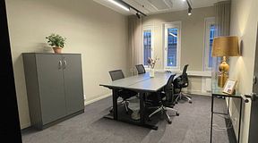 room-https://storage.googleapis.com/yta-storage/file_uploads/image/serviced_office_room/2025-12-10/K64-771%20-%202.png-0